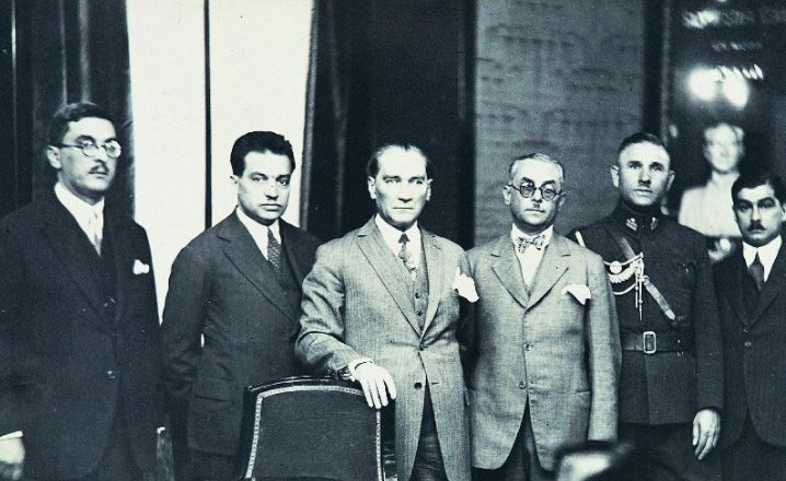 atatürk iş bankası