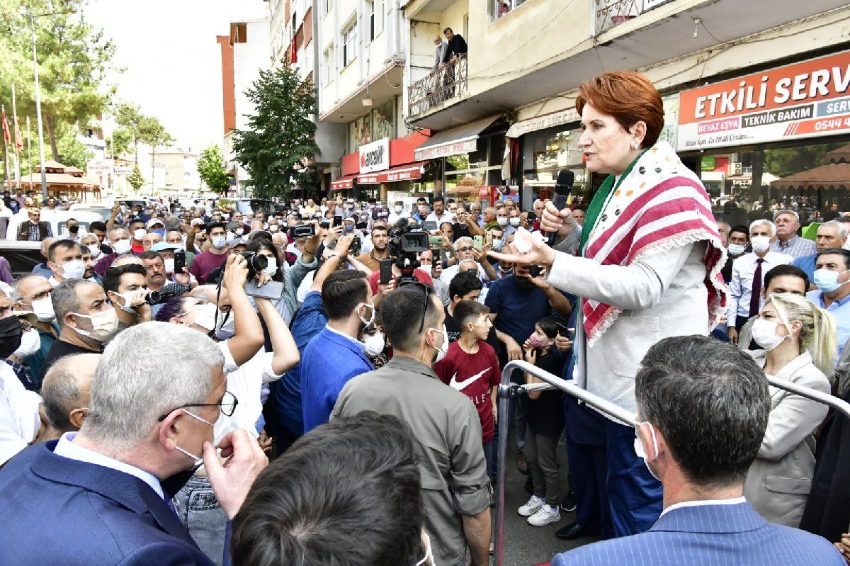 akşener