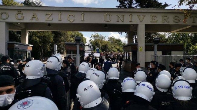 Boğaziçi Üniversitesi polis