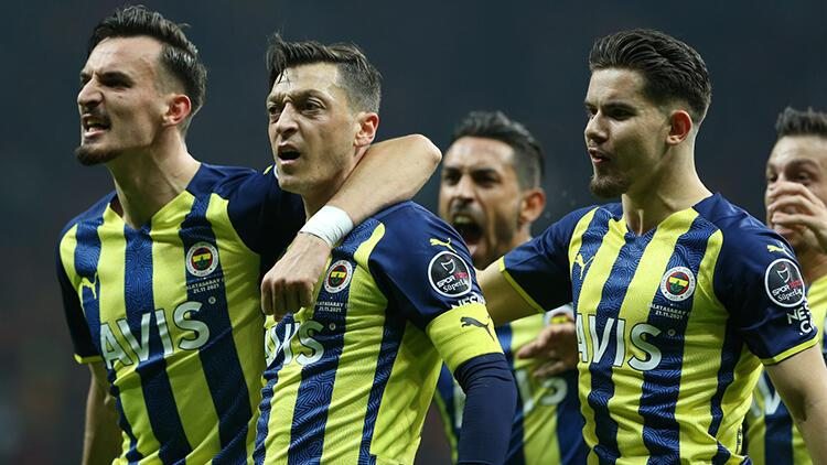 fenerbahçe sevinç mesut özil