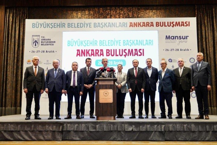 CHP’li 10 büyükşehir belediye başkanı mansur yavaş yılmaz büyükerşen ekrem imamoğlu 3