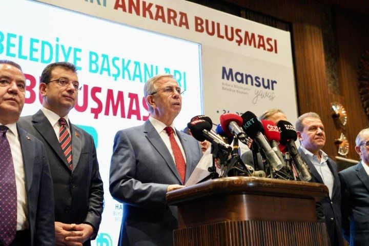 CHP’li 10 büyükşehir belediye başkanı mansur yavaş yılmaz büyükerşen ekrem imamoğlu 4