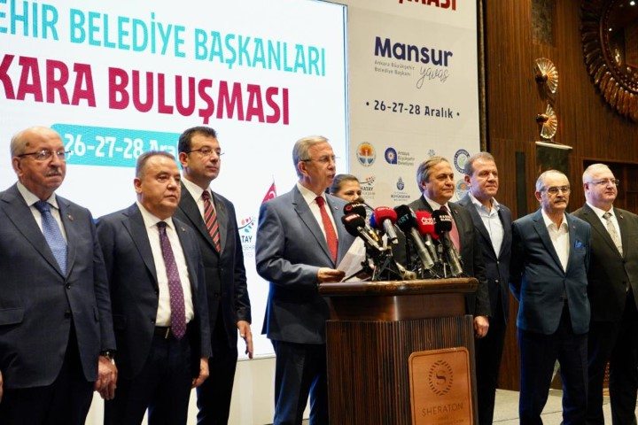 CHP’li 10 büyükşehir belediye başkanı mansur yavaş yılmaz büyükerşen ekrem imamoğlu