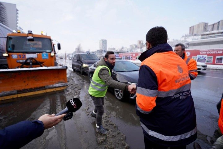 ekrem imamoğlu akom 7