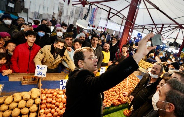 ekrem imamoğlu pazarcılar selfie