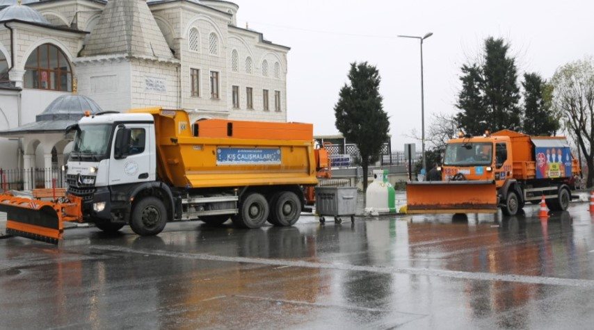 küçükçekmece belediyesi kar küreme aracı