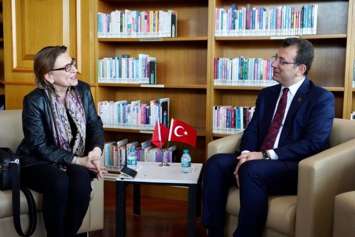 ekrem imamoğlu Barbara Lison 8