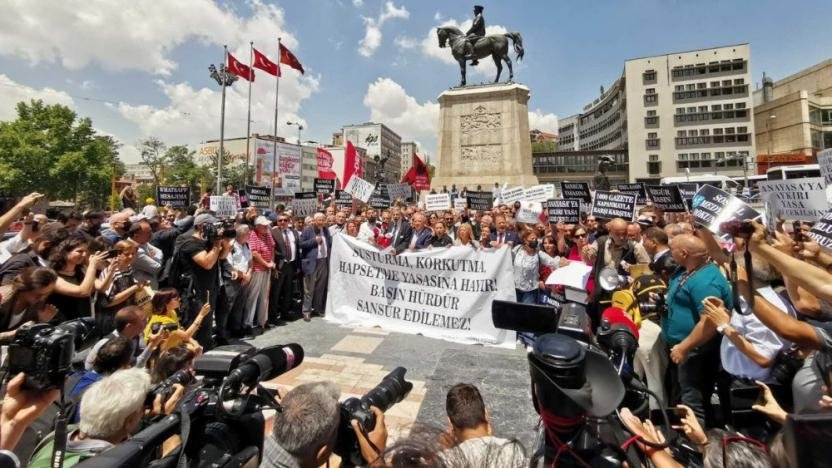 gazeteci eylem ankara basın meslek örgütleri dezenformasyon yasası sansür