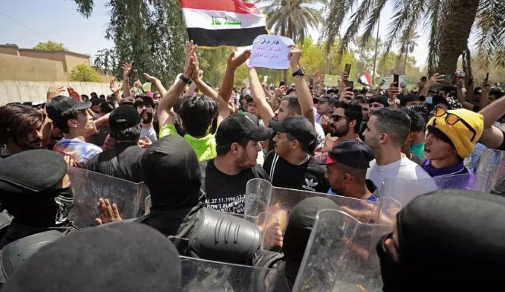 Bağdat Türk Büyükelçiliği protesto