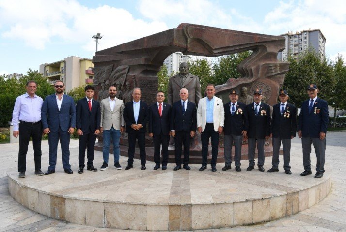 Kuzey Kıbrıs Türk Cumhuriyeti Meclis Başkanı Zorlu Töre, Yaşam Vadisi Rauf Denktaş Anıtı kıbrıs gazileri mehmet murat zorlu kktc