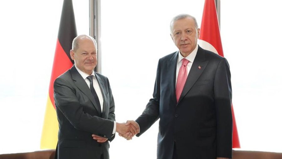 Recep Tayyip Erdoğan Almanya Başbakanı Olaf Scholz