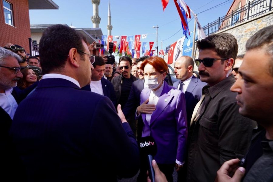 ekrem imamoğlu meral akşener Çengelköy Kültür Merkezi 2