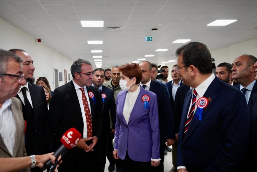 ekrem imamoğlu meral akşener engin altay mahir polat Çengelköy Kültür Merkezi