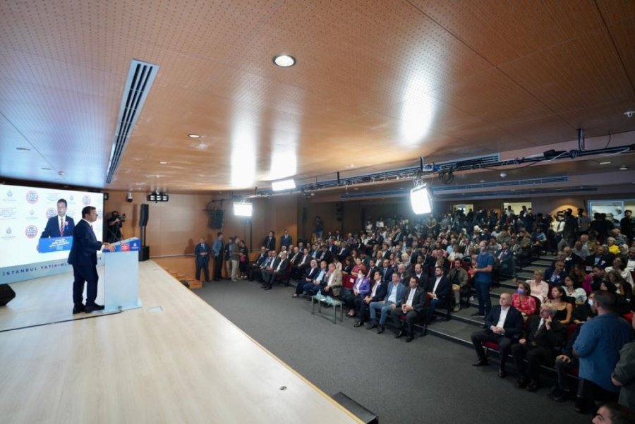 ekrem imamoğlu meral akşener engin altay mahir polat buğra kavuncu Çengelköy Kültür Merkezi 1