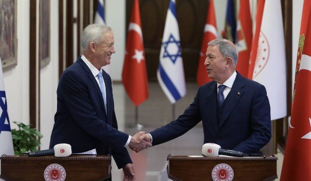 Hulusi Akar israil Savunma Bakanı Benjamin Gantz