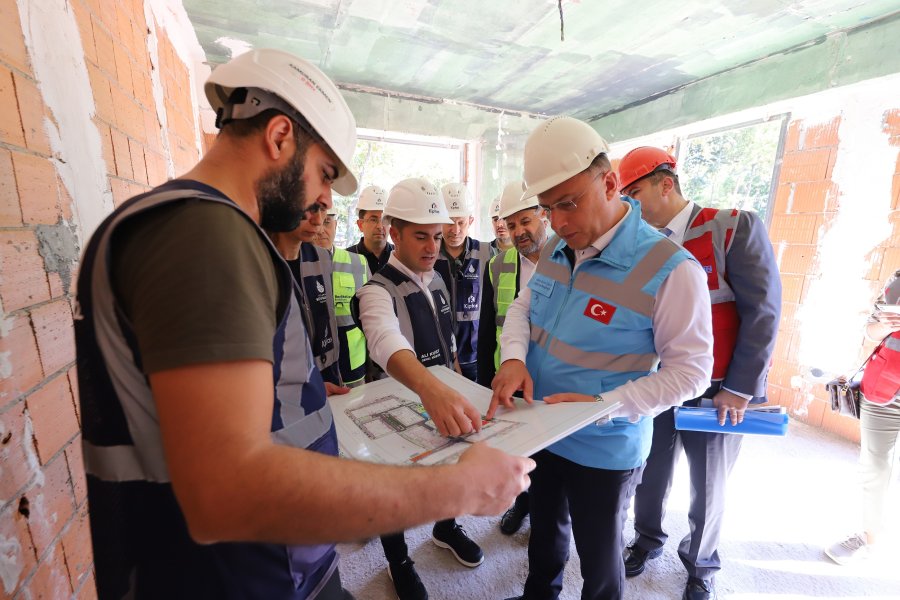 BEYLİKDÜZÜ'NDE KENTSEL DÖNÜŞÜM ÇALIŞMALARI SÜRÜYOR (3)