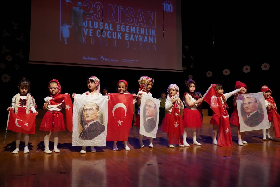 BEYLİKDÜZÜ'NDE ÇOCUKLARIN 23 NİSAN COŞKUSU (4)