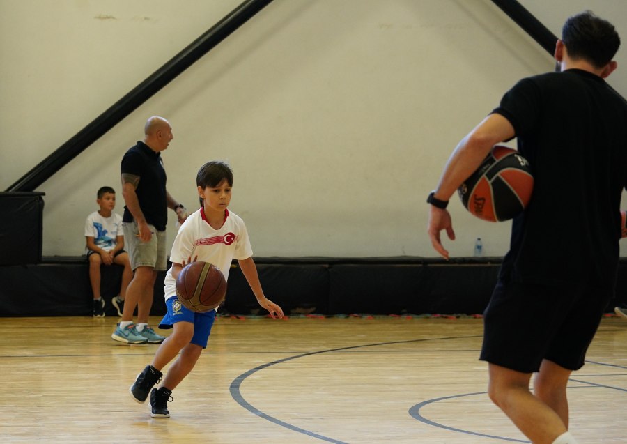 BEYLİKDÜZÜ BASKETBOL İHTİSAS KULÜBÜ ALTYAPI SEÇMELERİ YAPILDI (4)