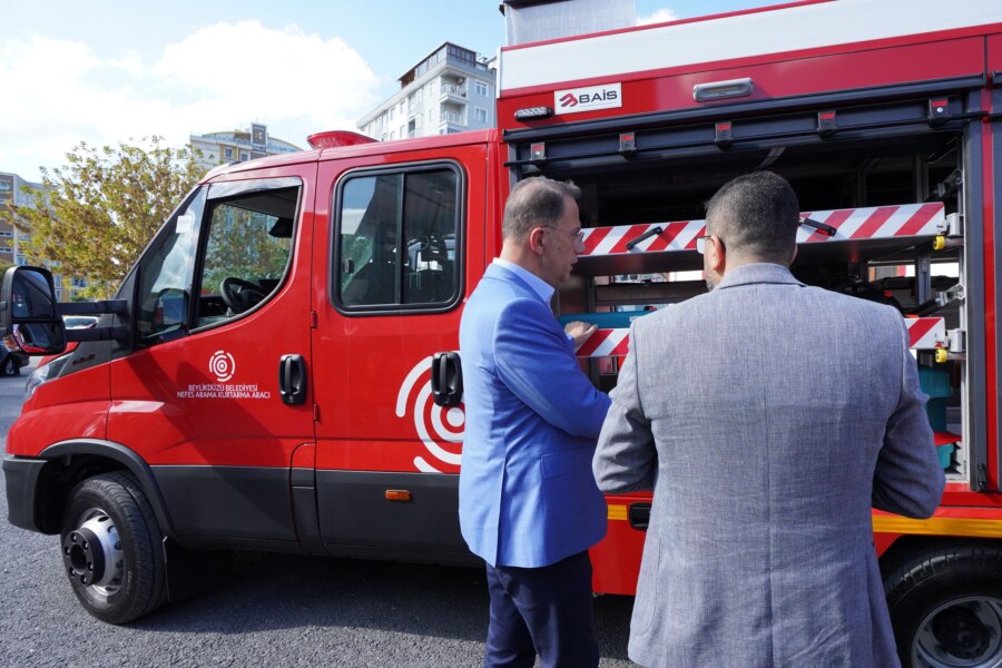 BEYLİKDÜZÜ BELEDİYESİ 3 ADET AFET MÜDAHALE ARACINI BÜNYESİNE KATTI (5)