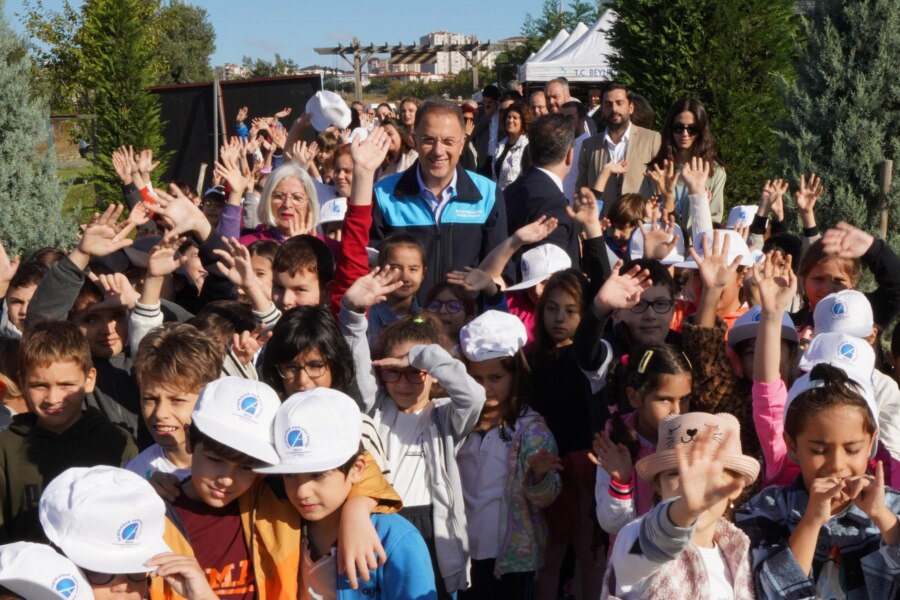 KIŞLIK FİDELER ÇOCUKLARIN ELLERİYLE TOPRAKLA BULUŞTU (4)