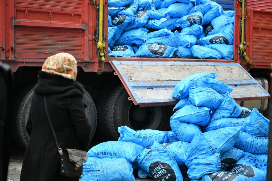 BEYLİKDÜZÜ BELEDİYESİ TARAFINDAN 90 TON YAKACAK YARDIMI (3)